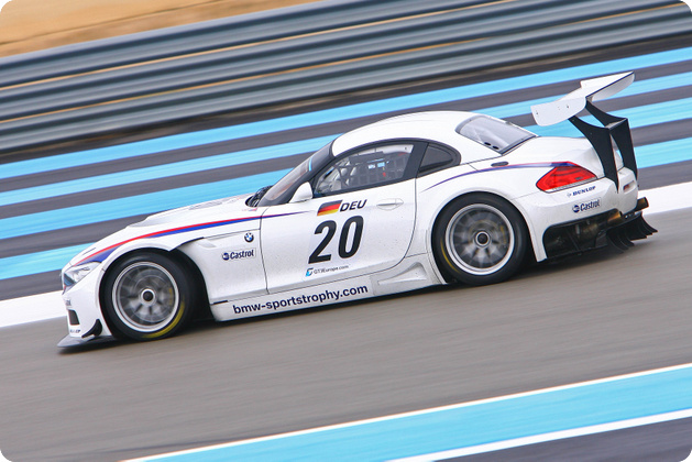 E89Z4GT3_3.jpg